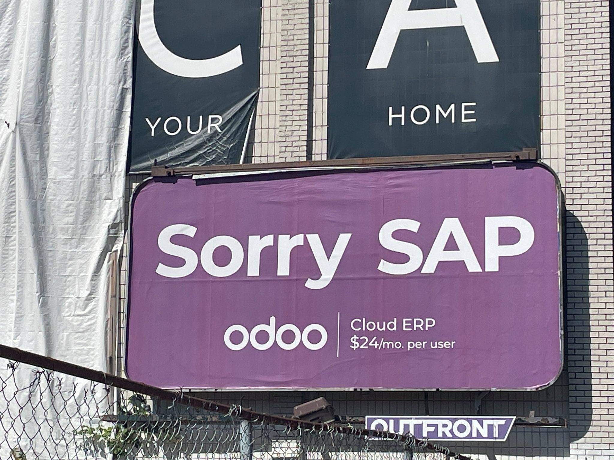 so sánh Odoo và SAP